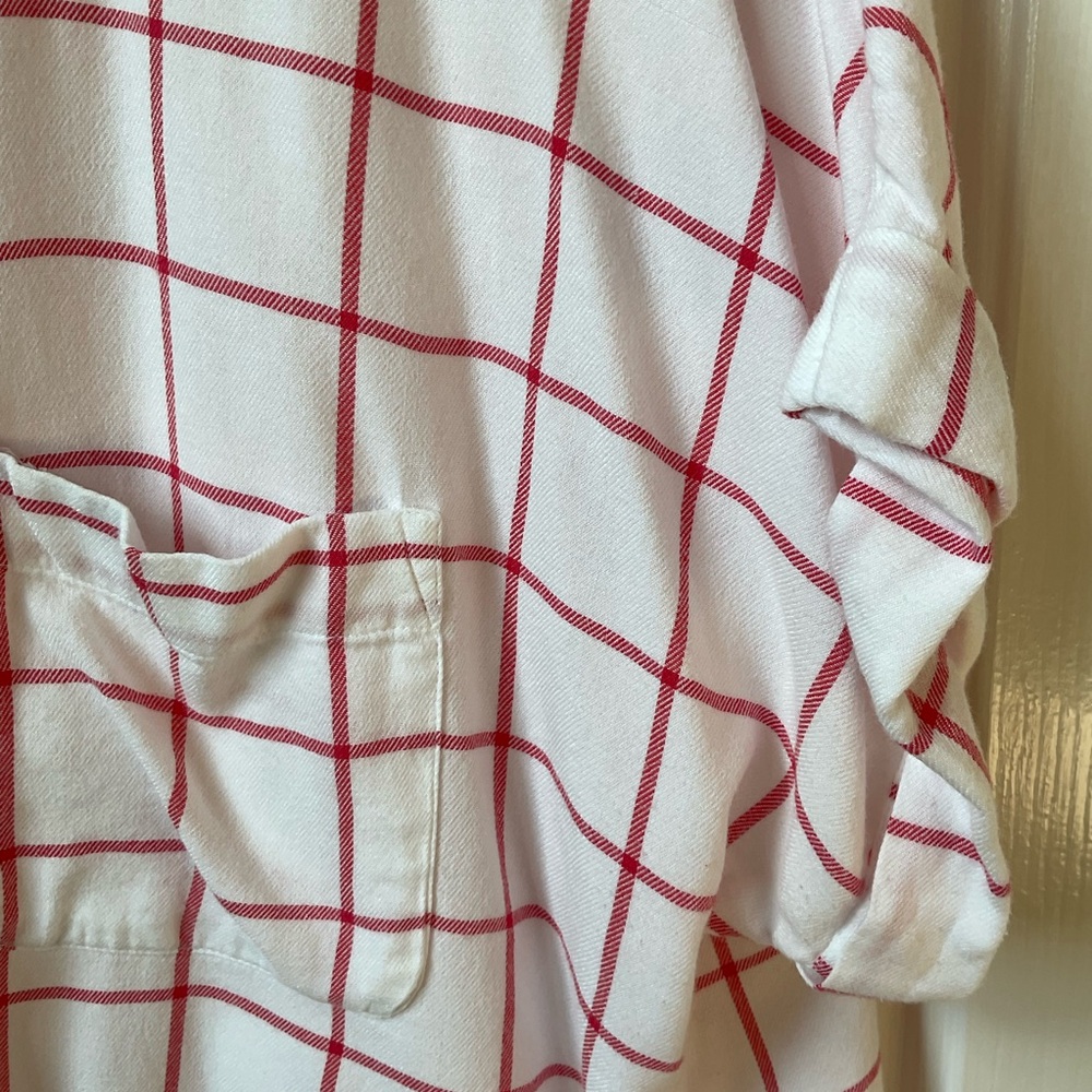 Women's Red and White Checkered Top - Picture 3 of 5